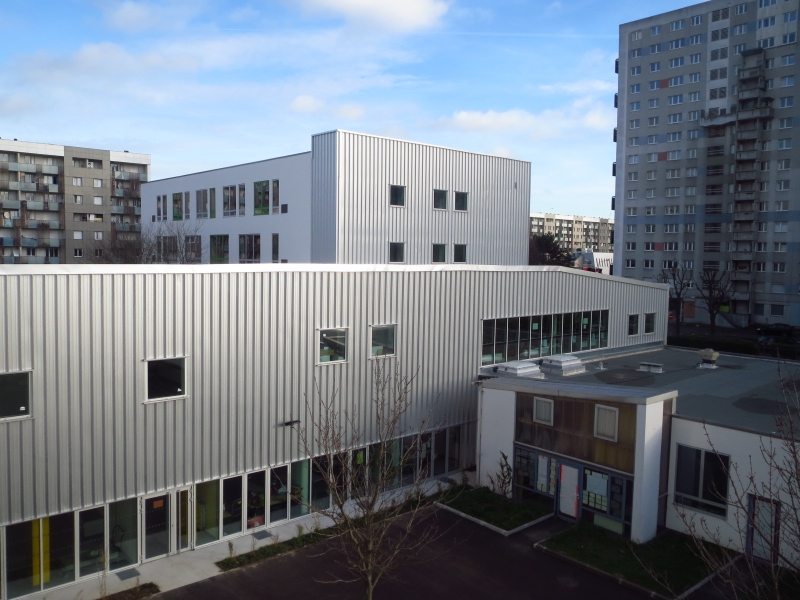 Réhabilitation et modernisation du groupe scolaire Robespierre à La