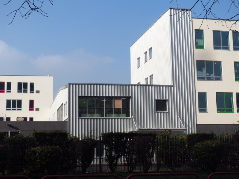 Réhabilitation et modernisation du groupe scolaire Robespierre à La