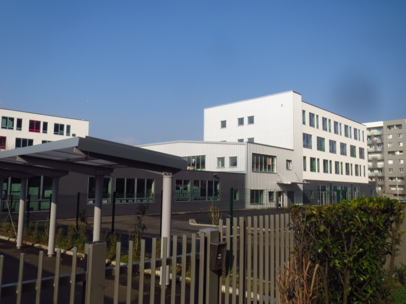 Réhabilitation et modernisation du groupe scolaire Robespierre à La